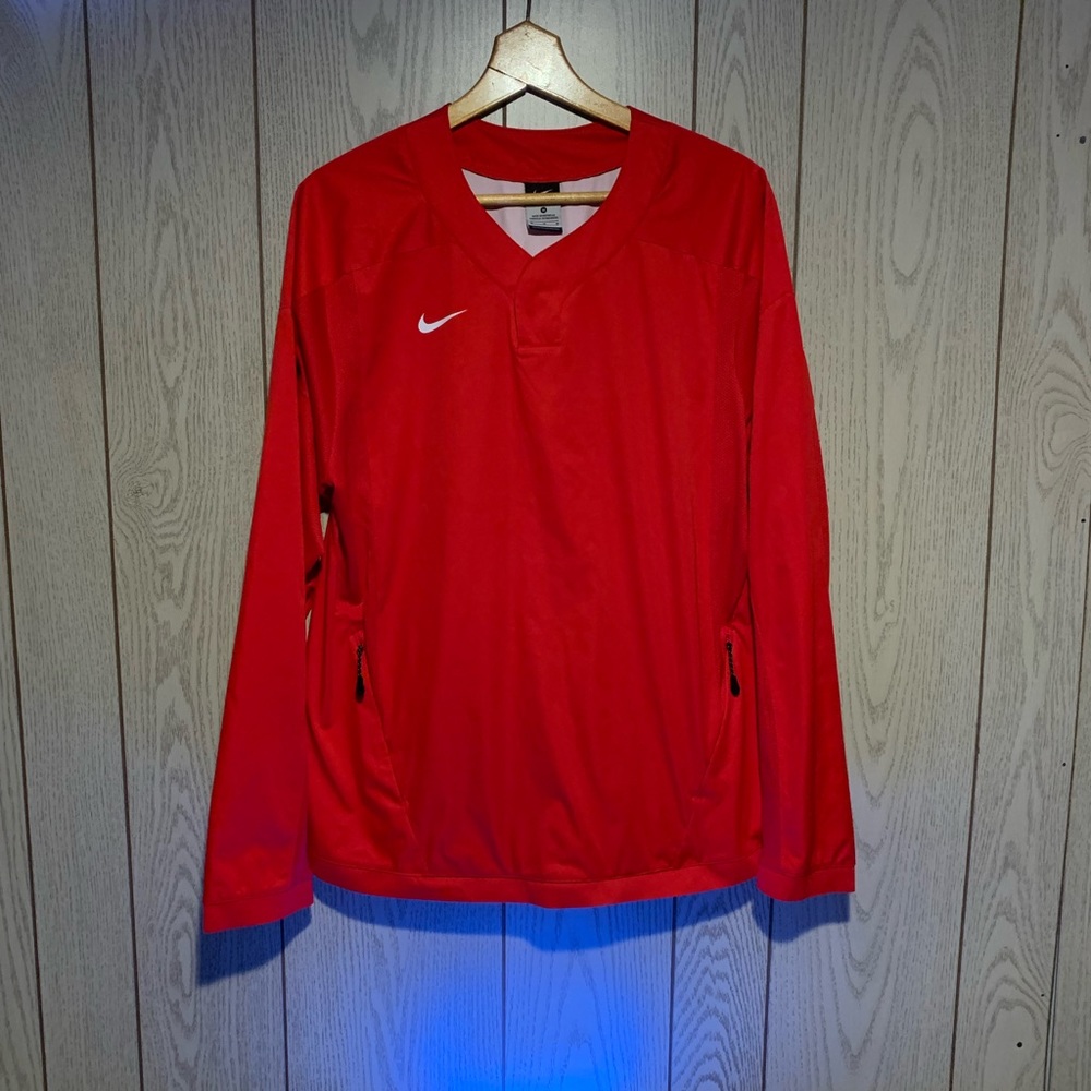 Men’s Nike Red Baseball Pullover Size M.